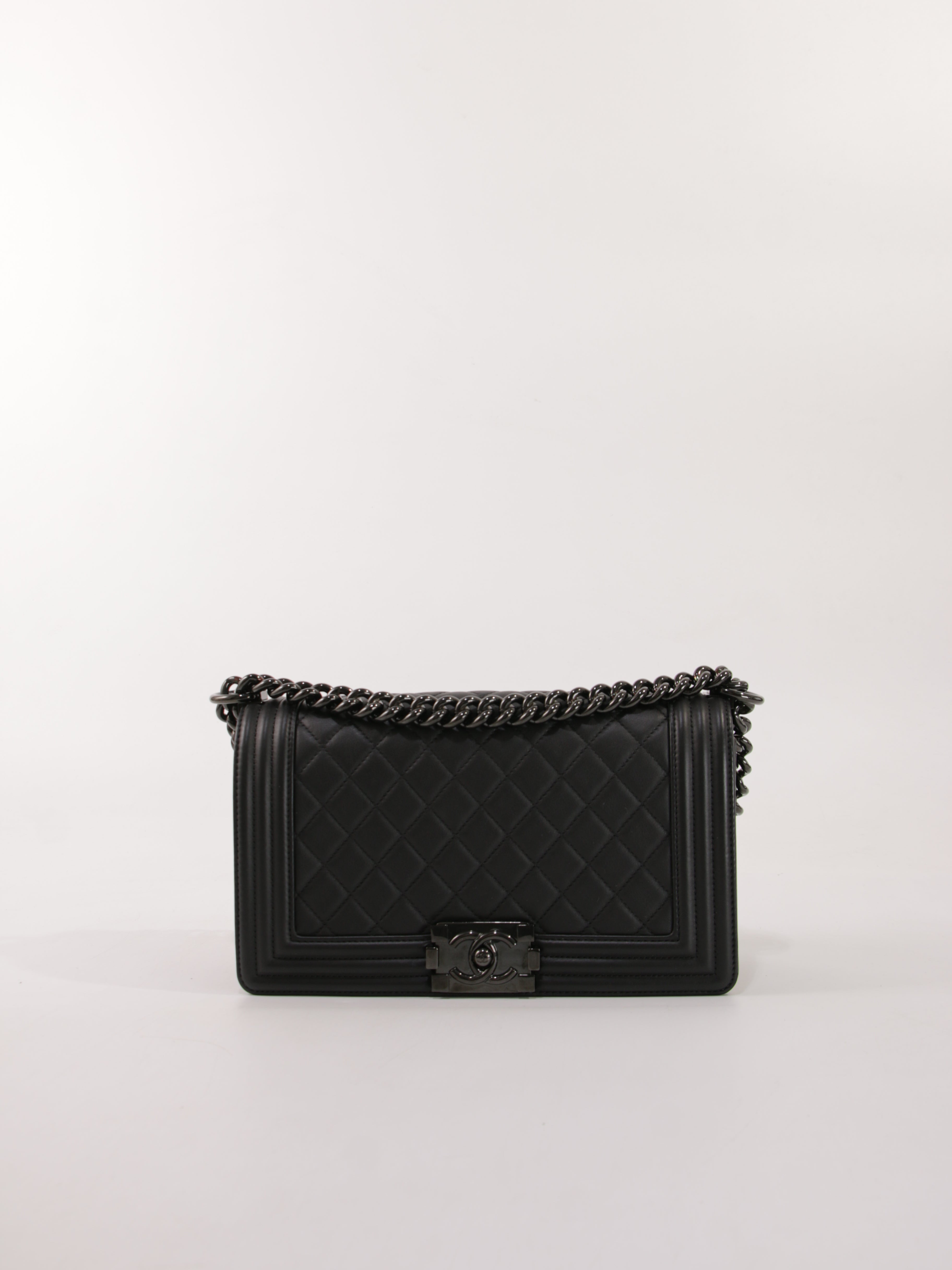 CHANEL - Boy