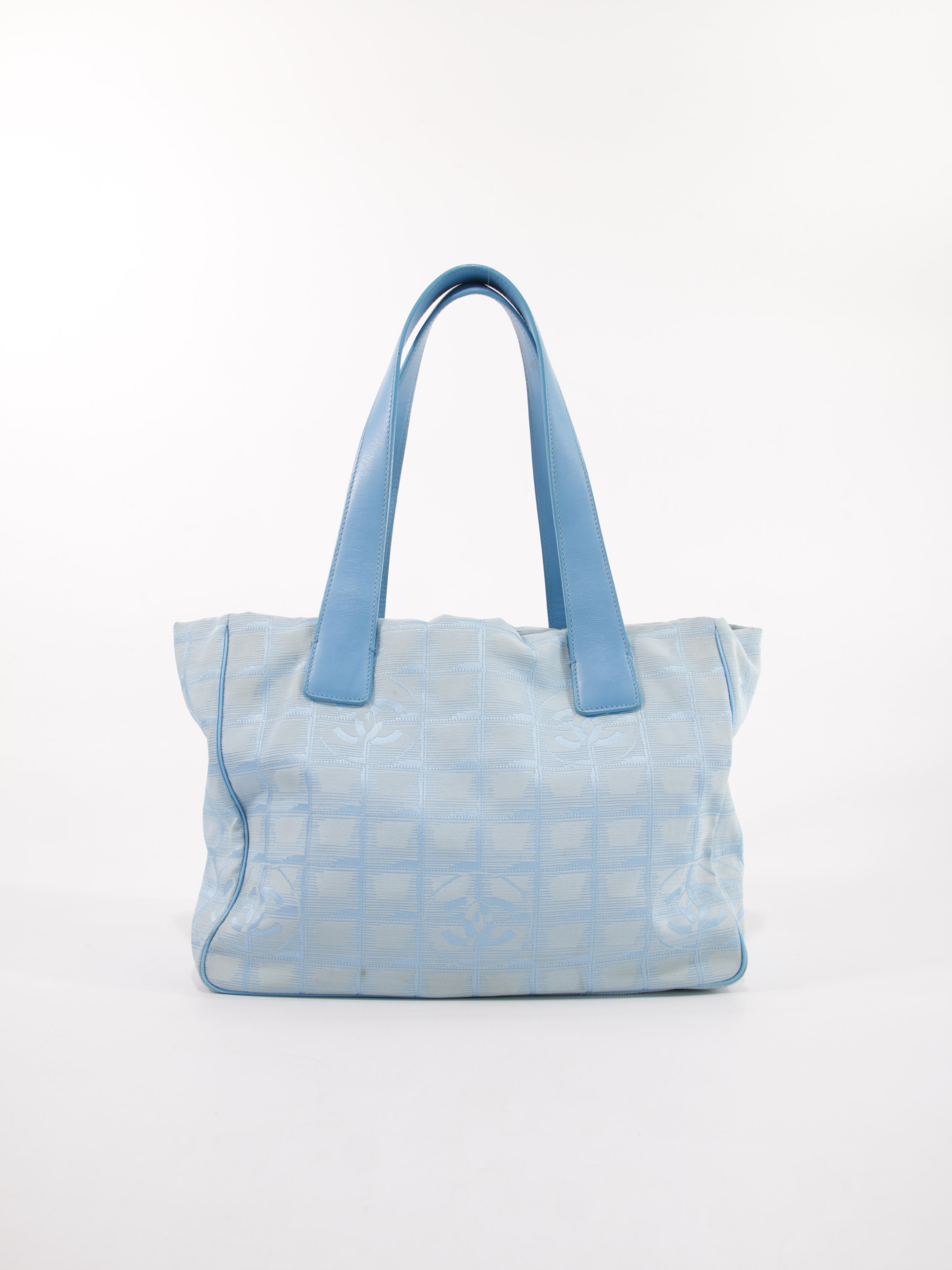 CHANEL - Travel Line