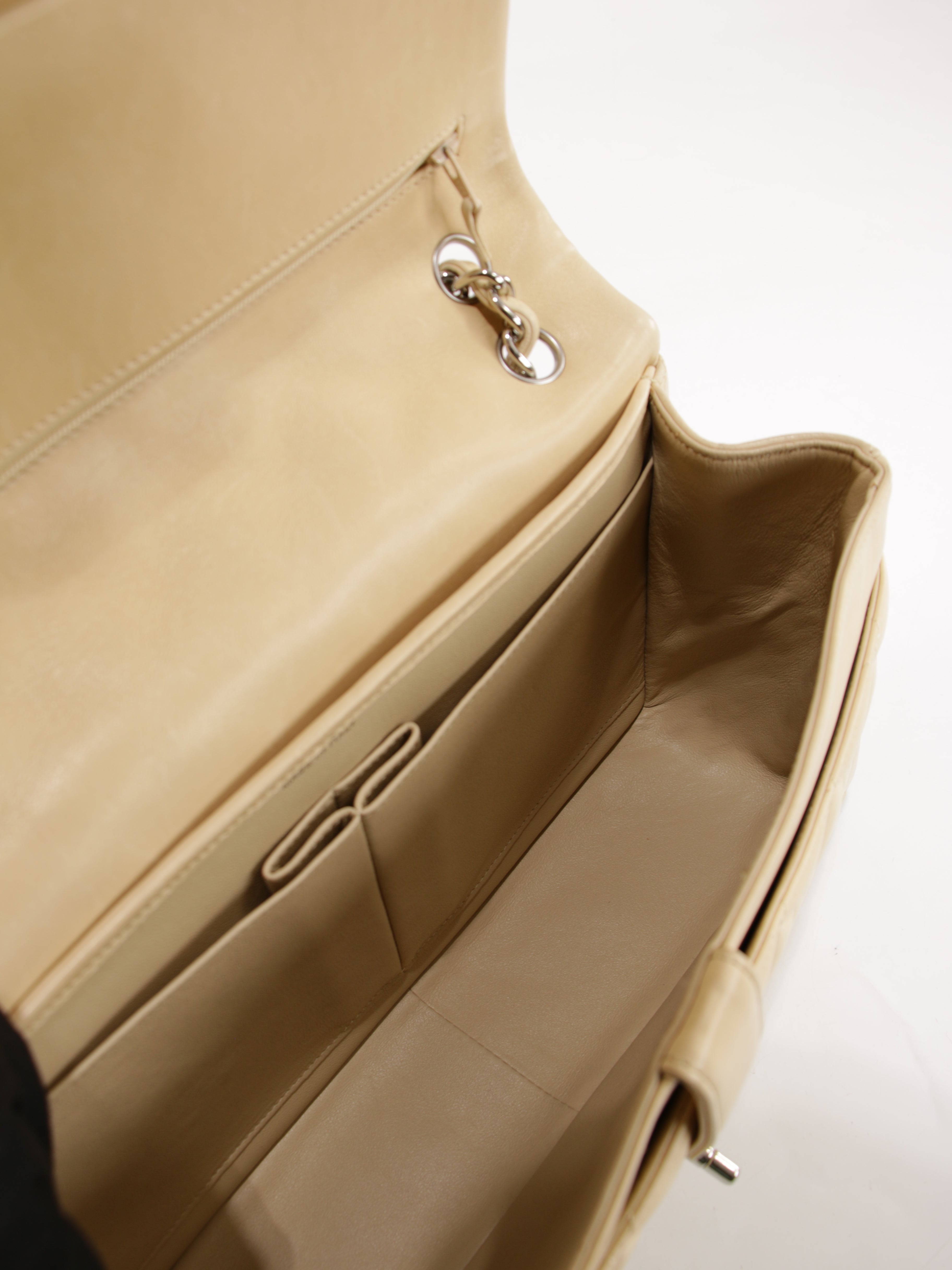 Jumbo Classic Flap