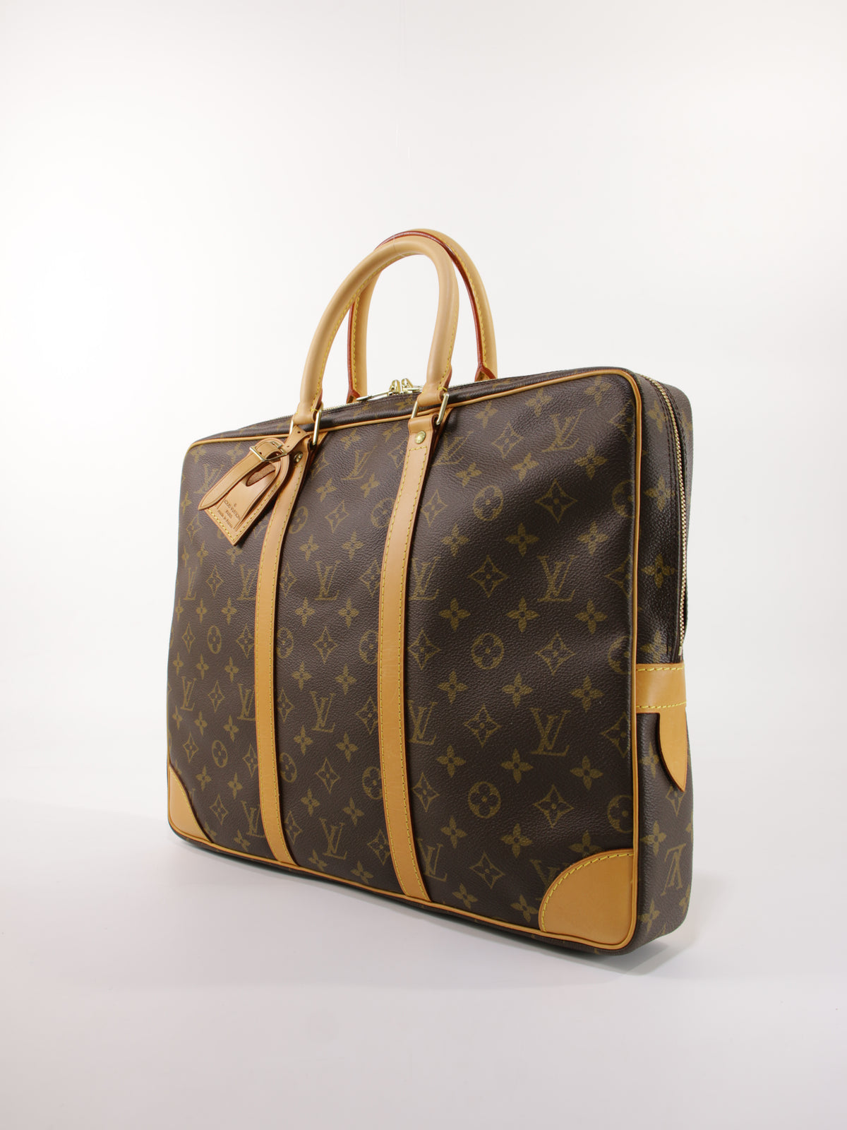 Louis Vuitton Port Documents Voyage GM