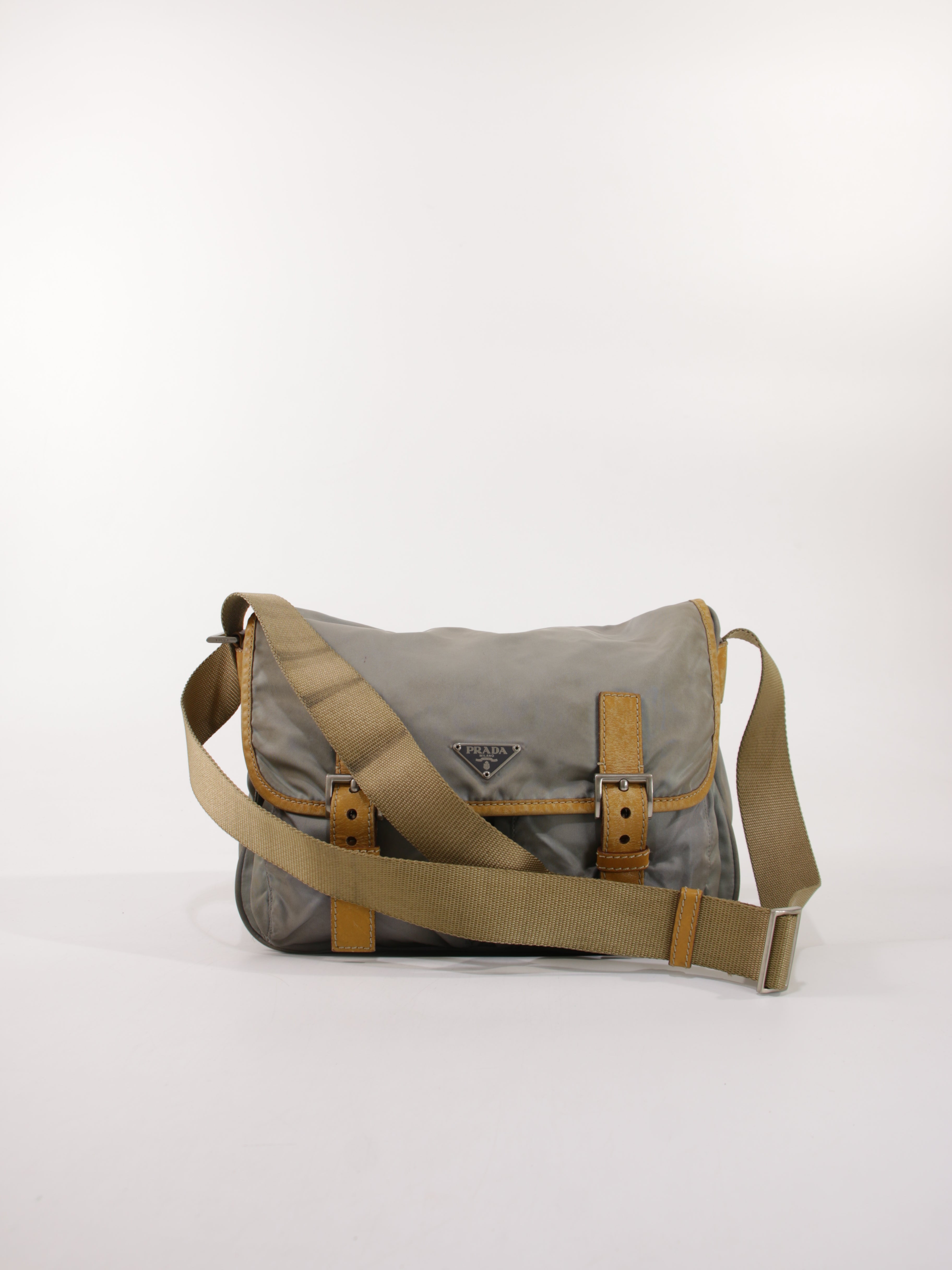 Double Buckle Messenger