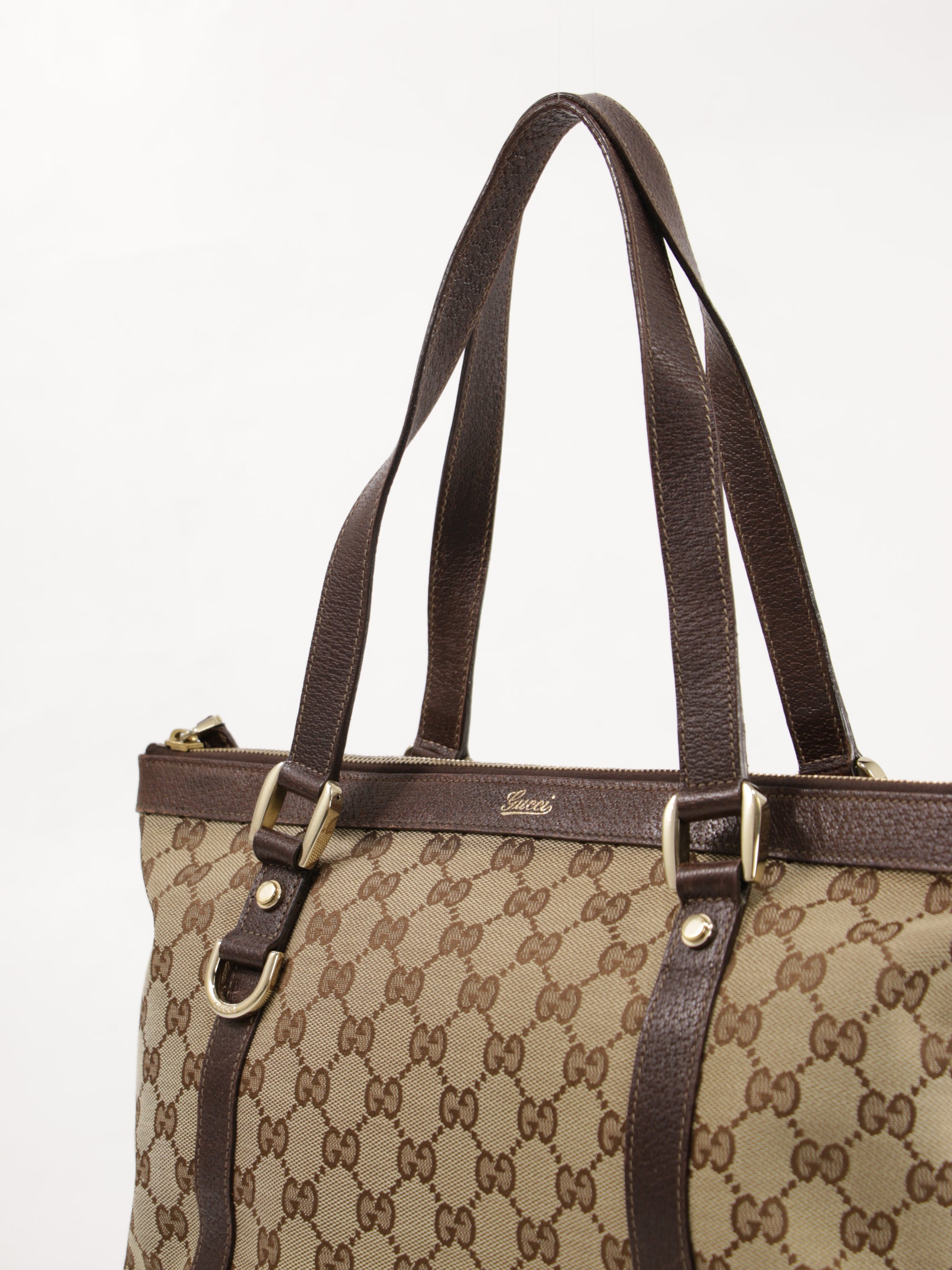 Abbey zip tote