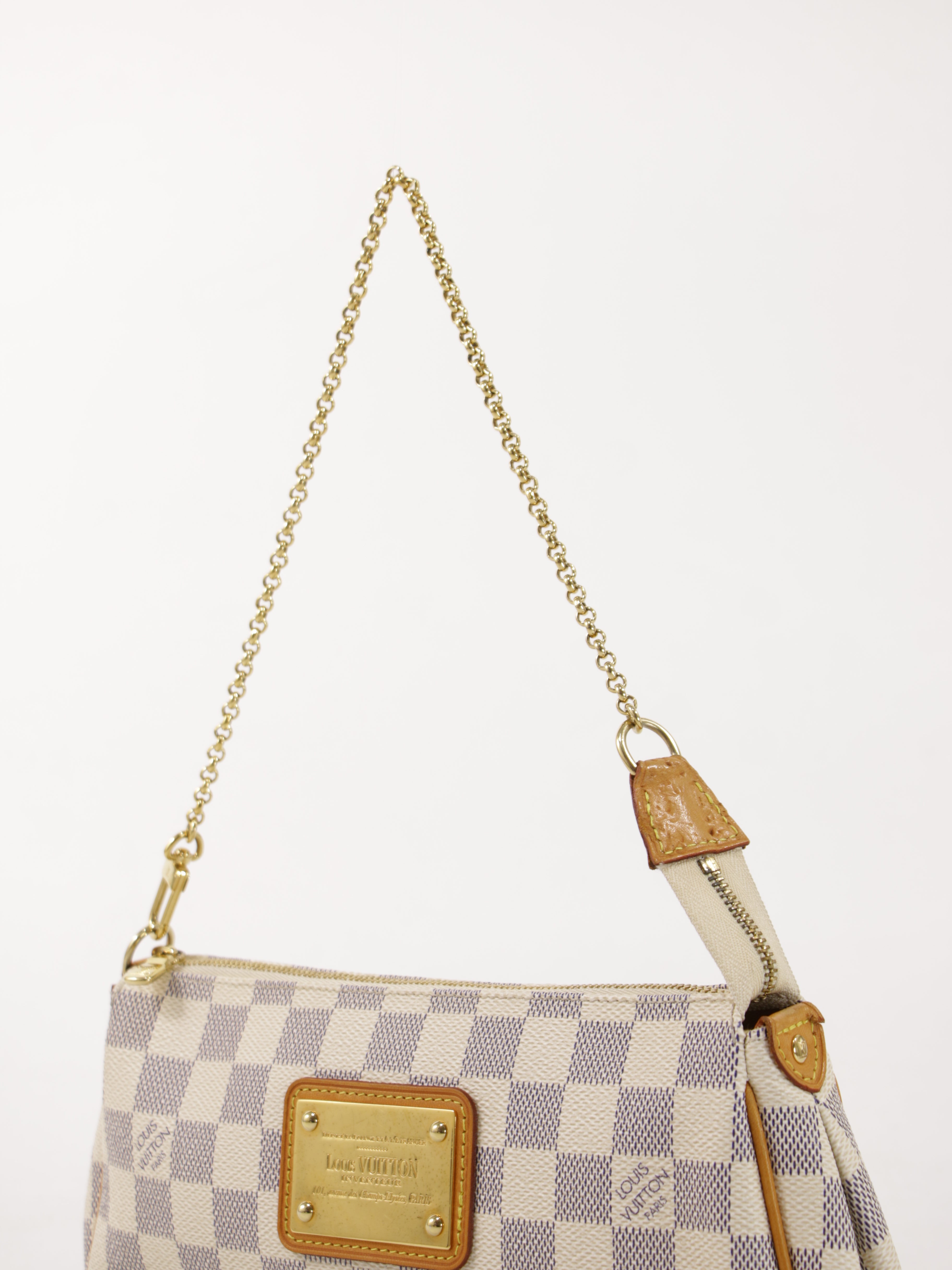Eva Pochette