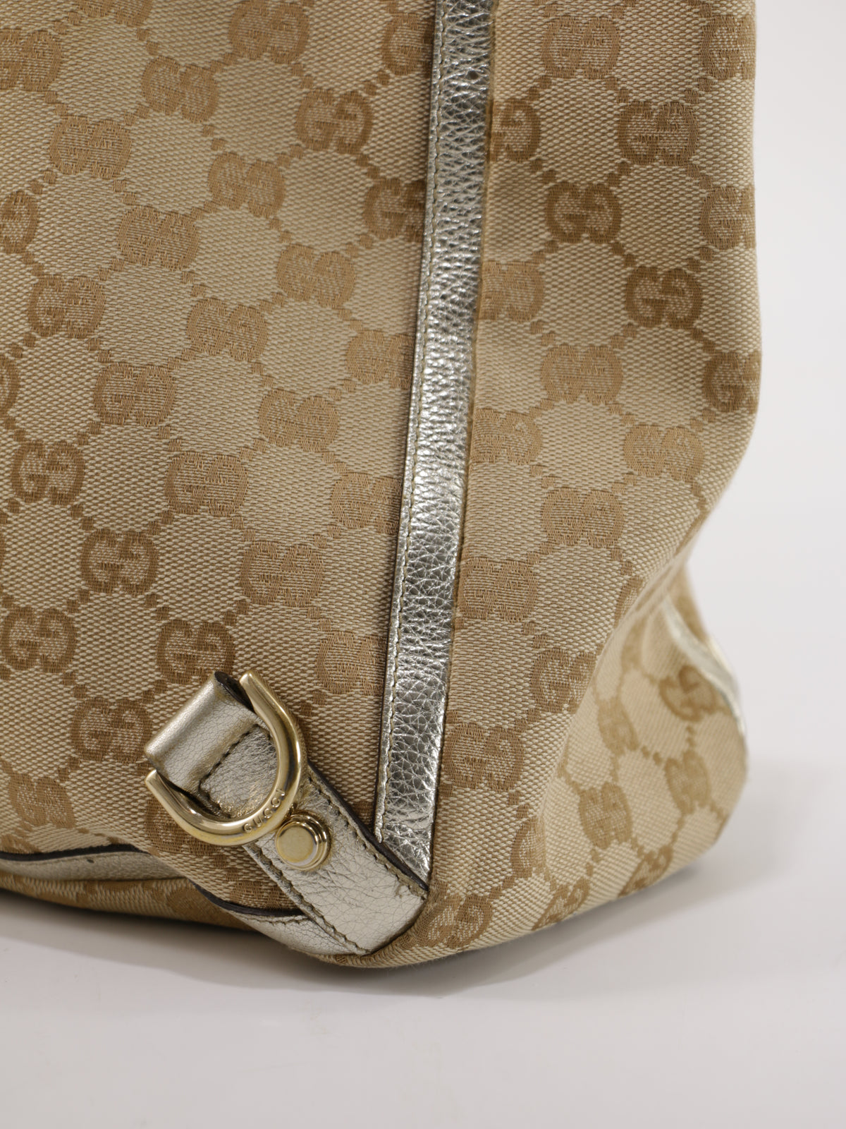 Gucci Shoulder Bag