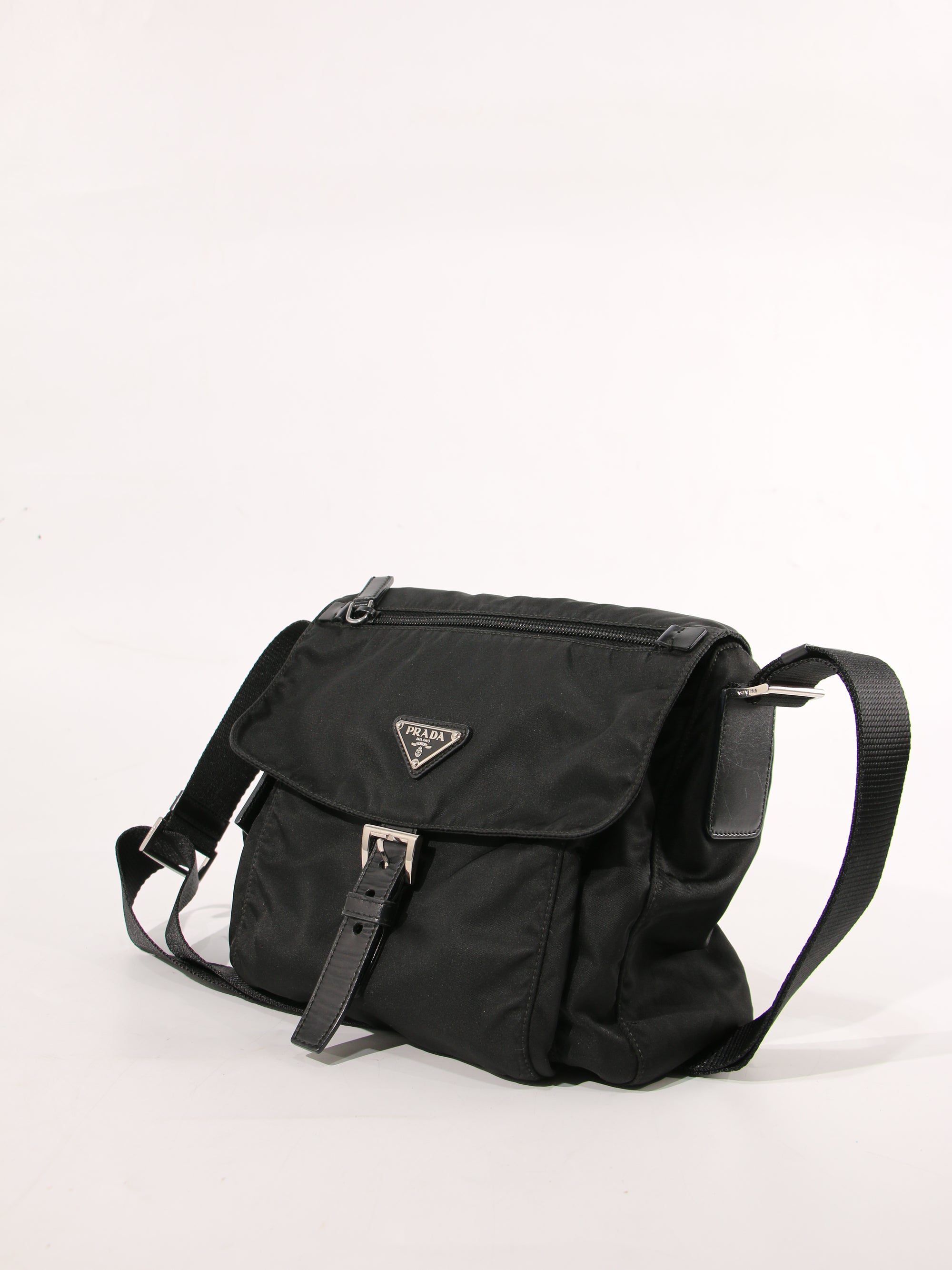 Single Buckle Messenger