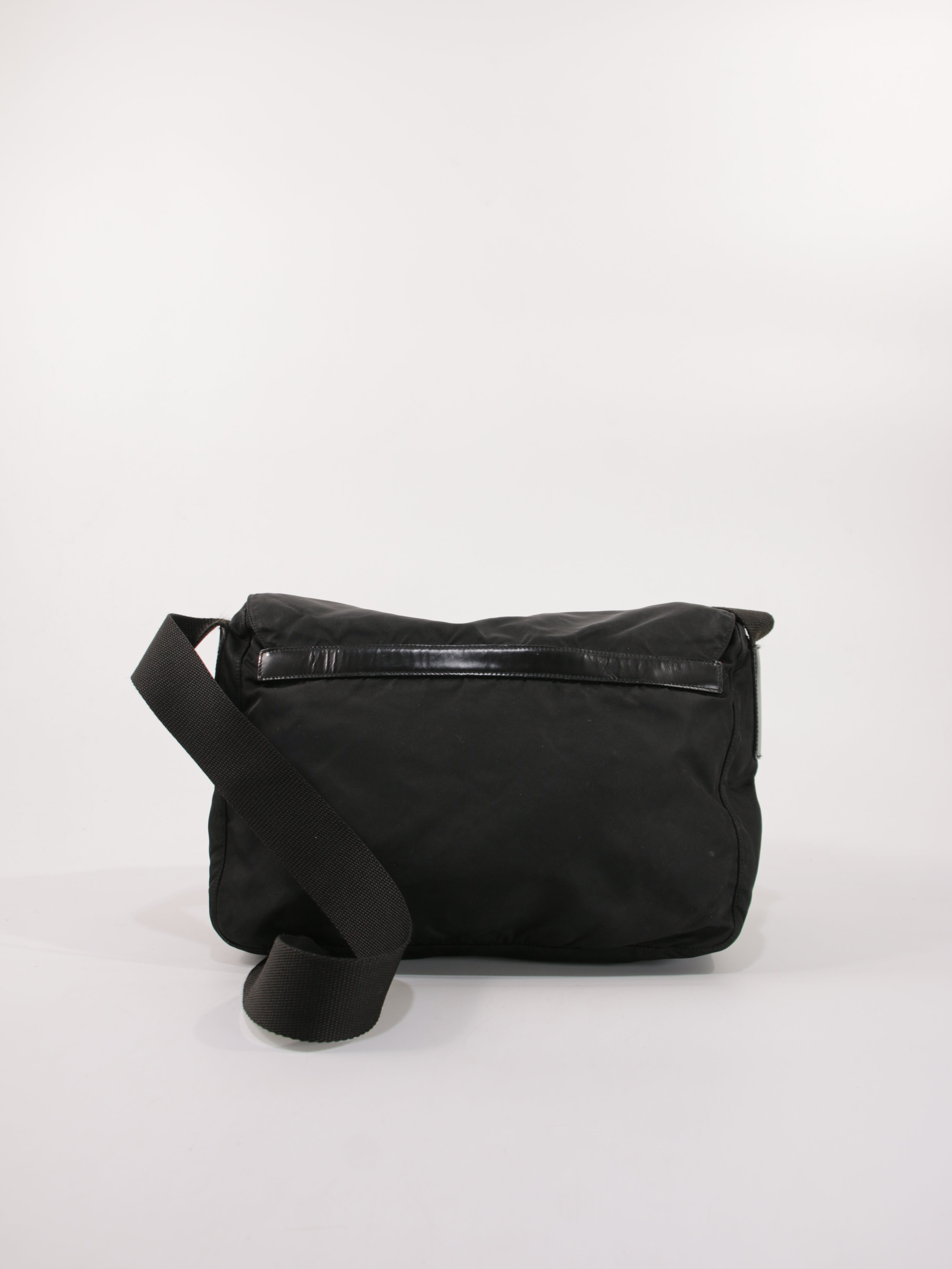 Double Buckle Messenger