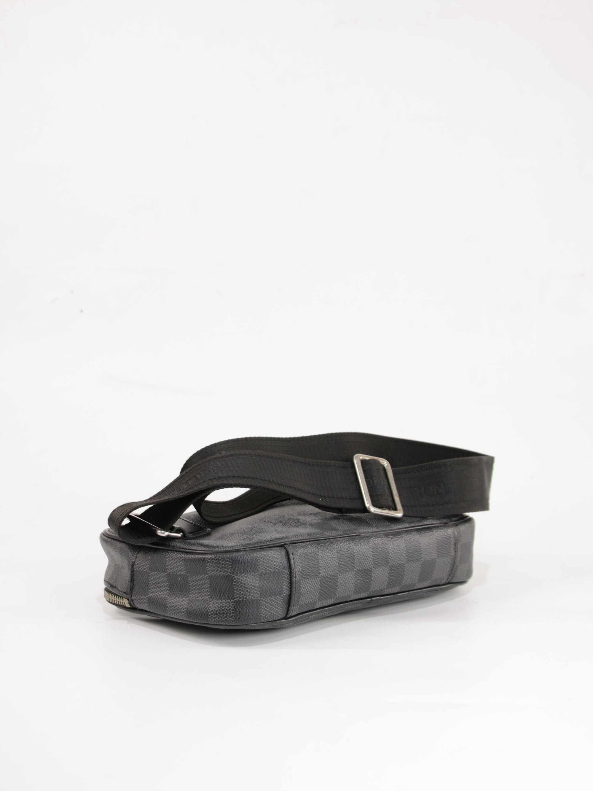 Graphite Ambler