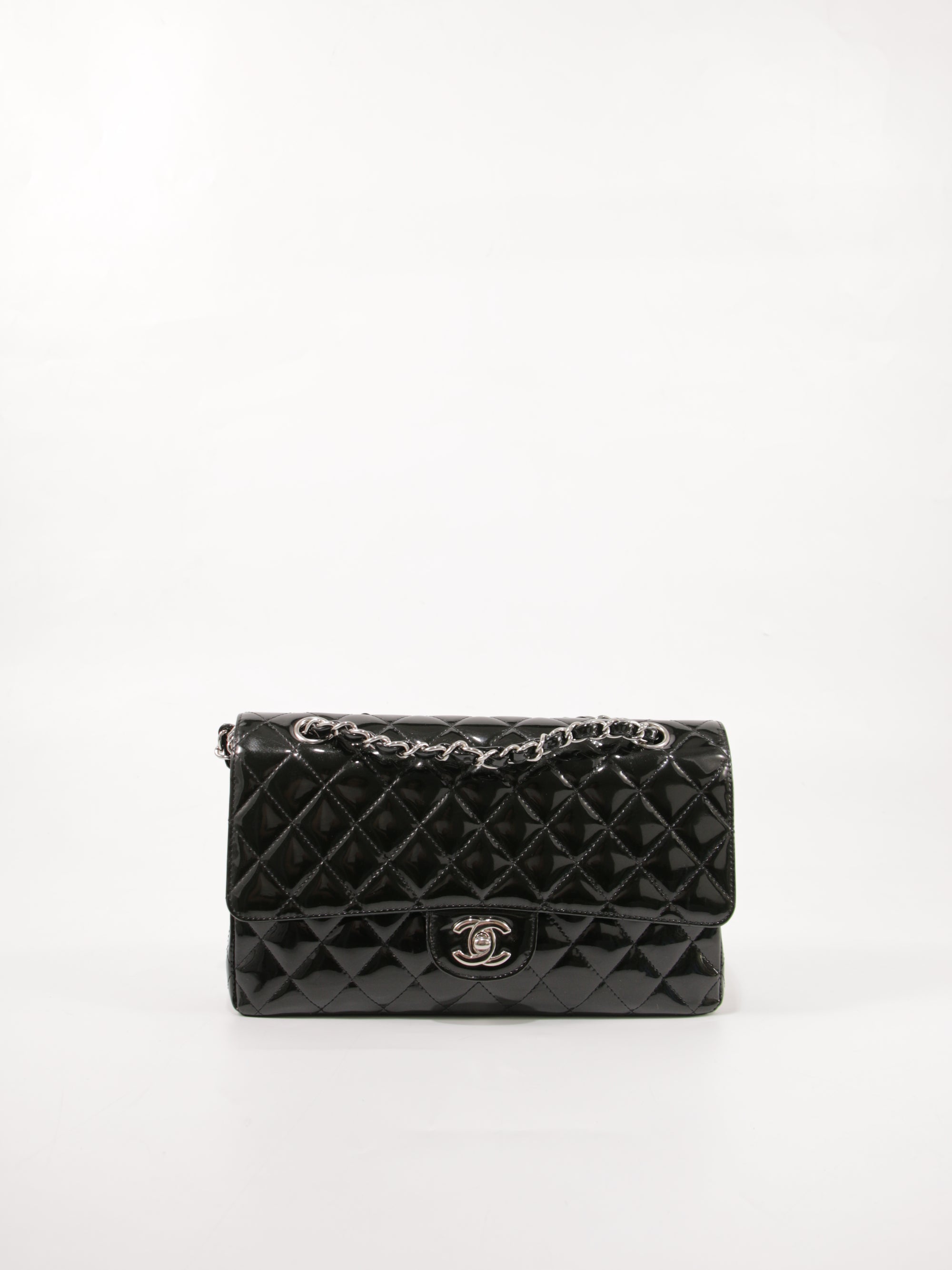 Medium Classic Flap