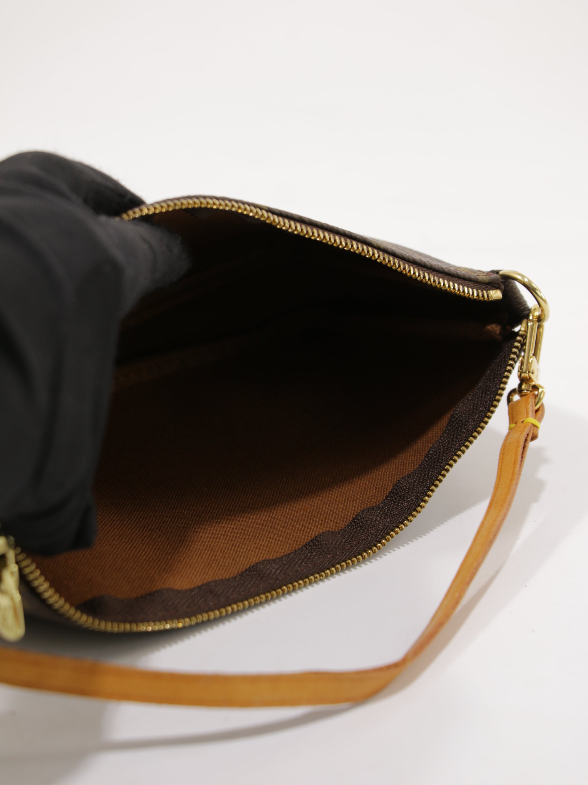 Accessories pochette