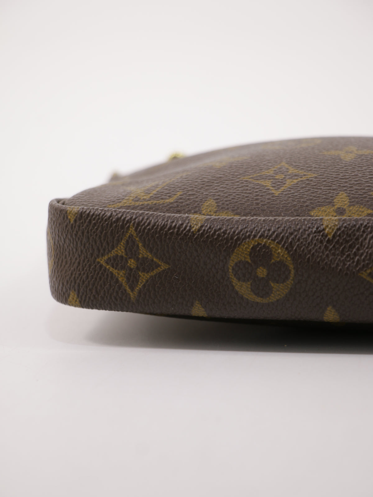 Louis Vuitton Accessories Pochette