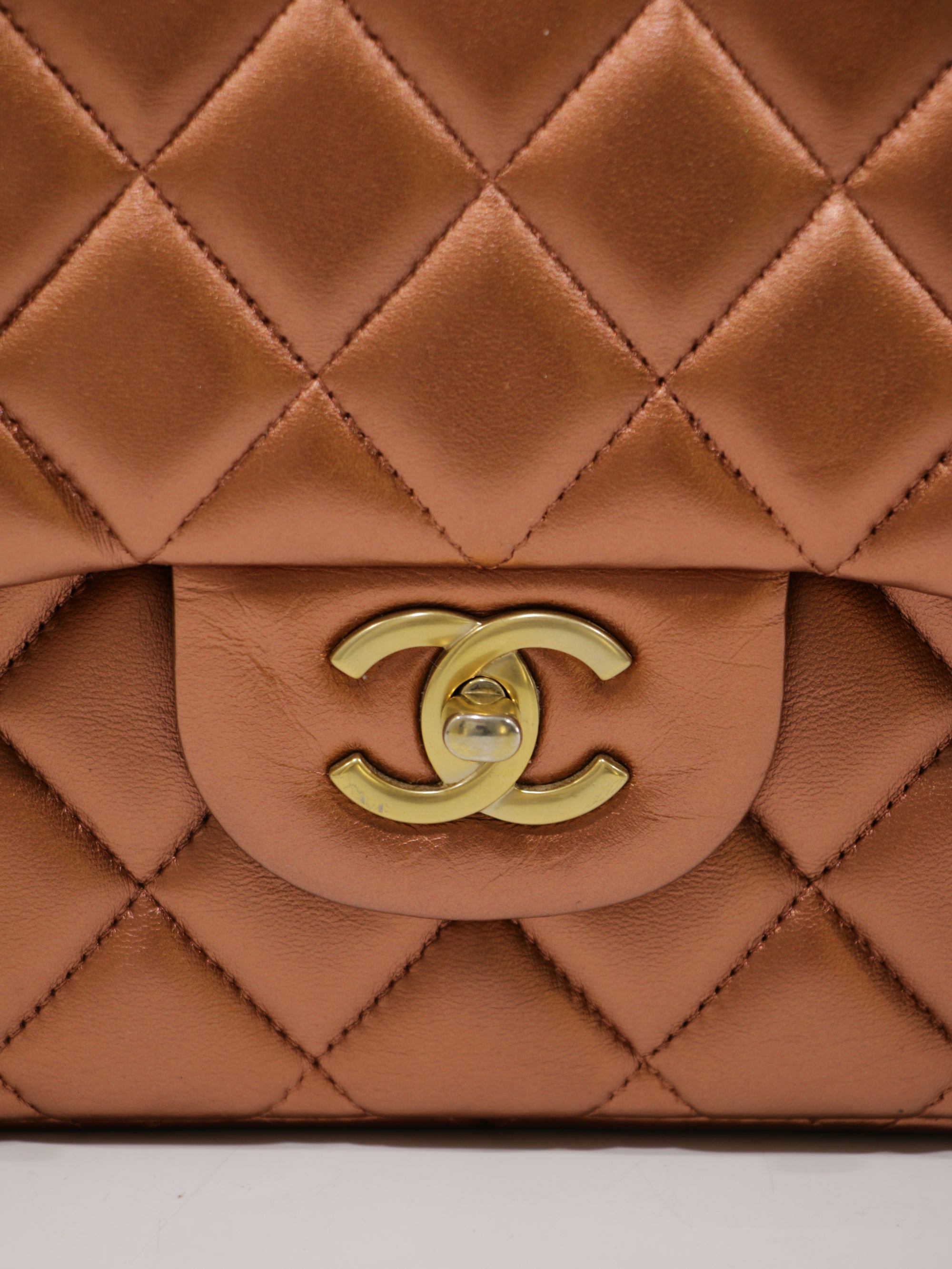 Jumbo Classic Flap