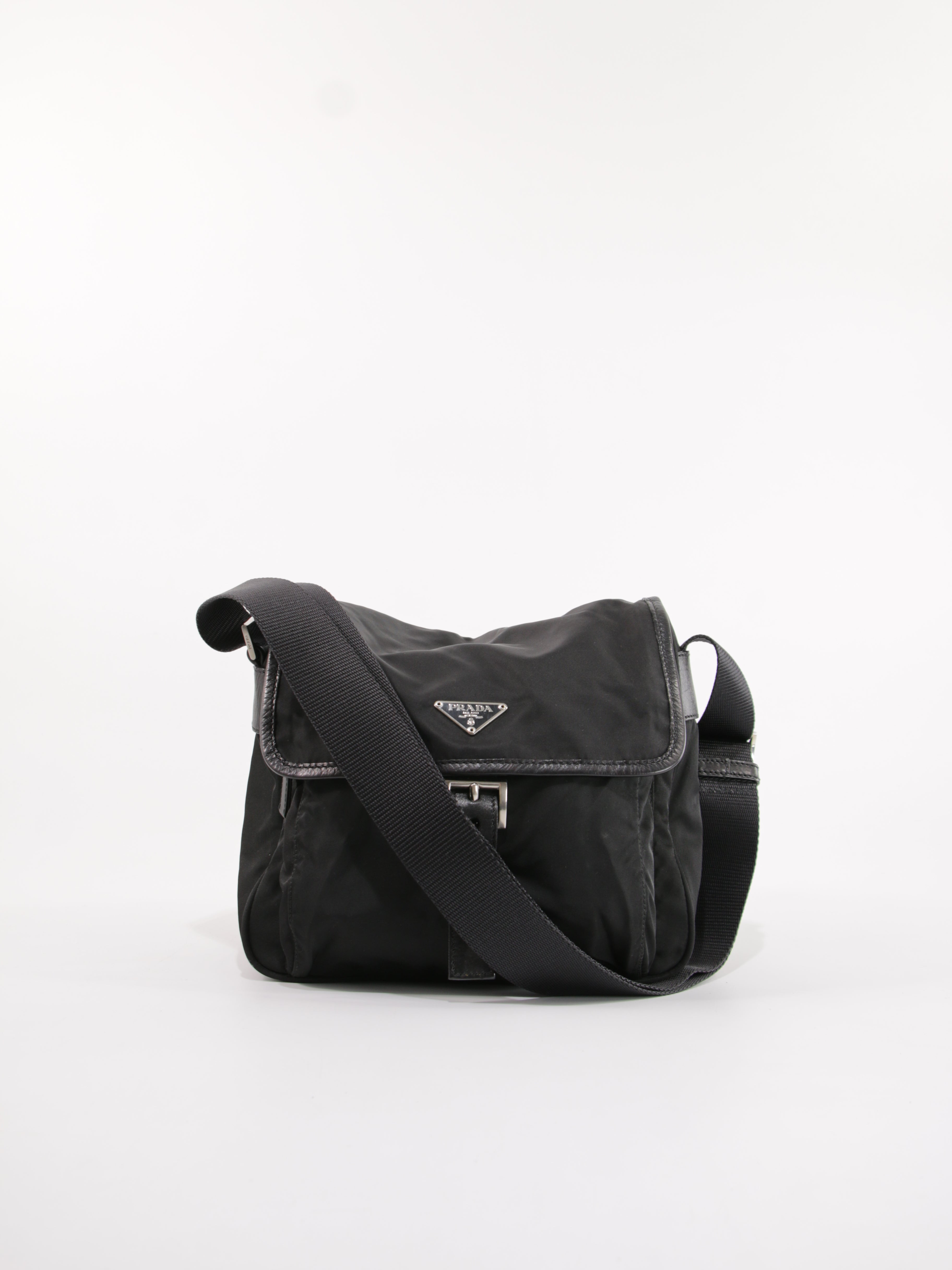 Single Buckle Messenger