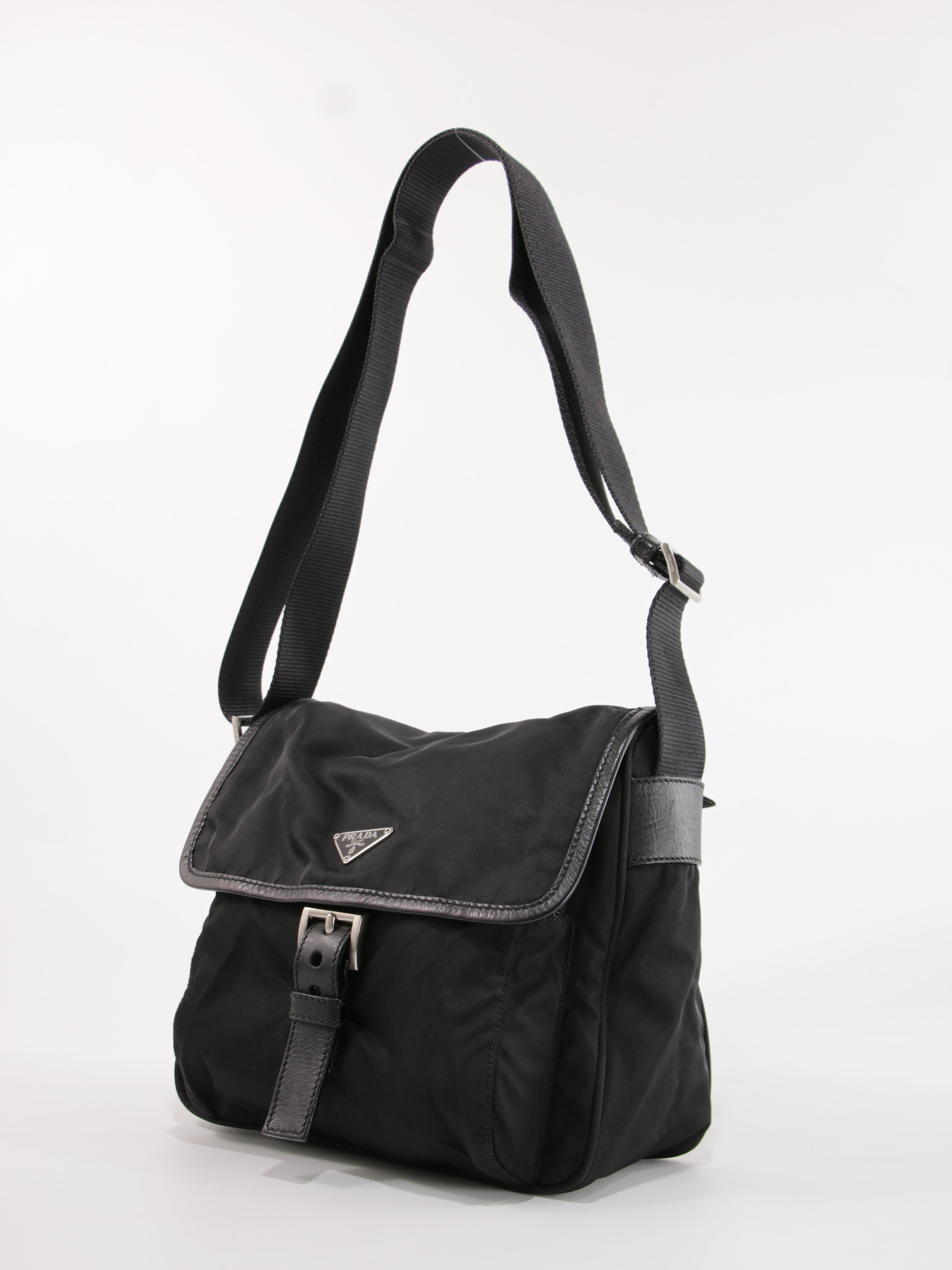 Single Buckle Messenger