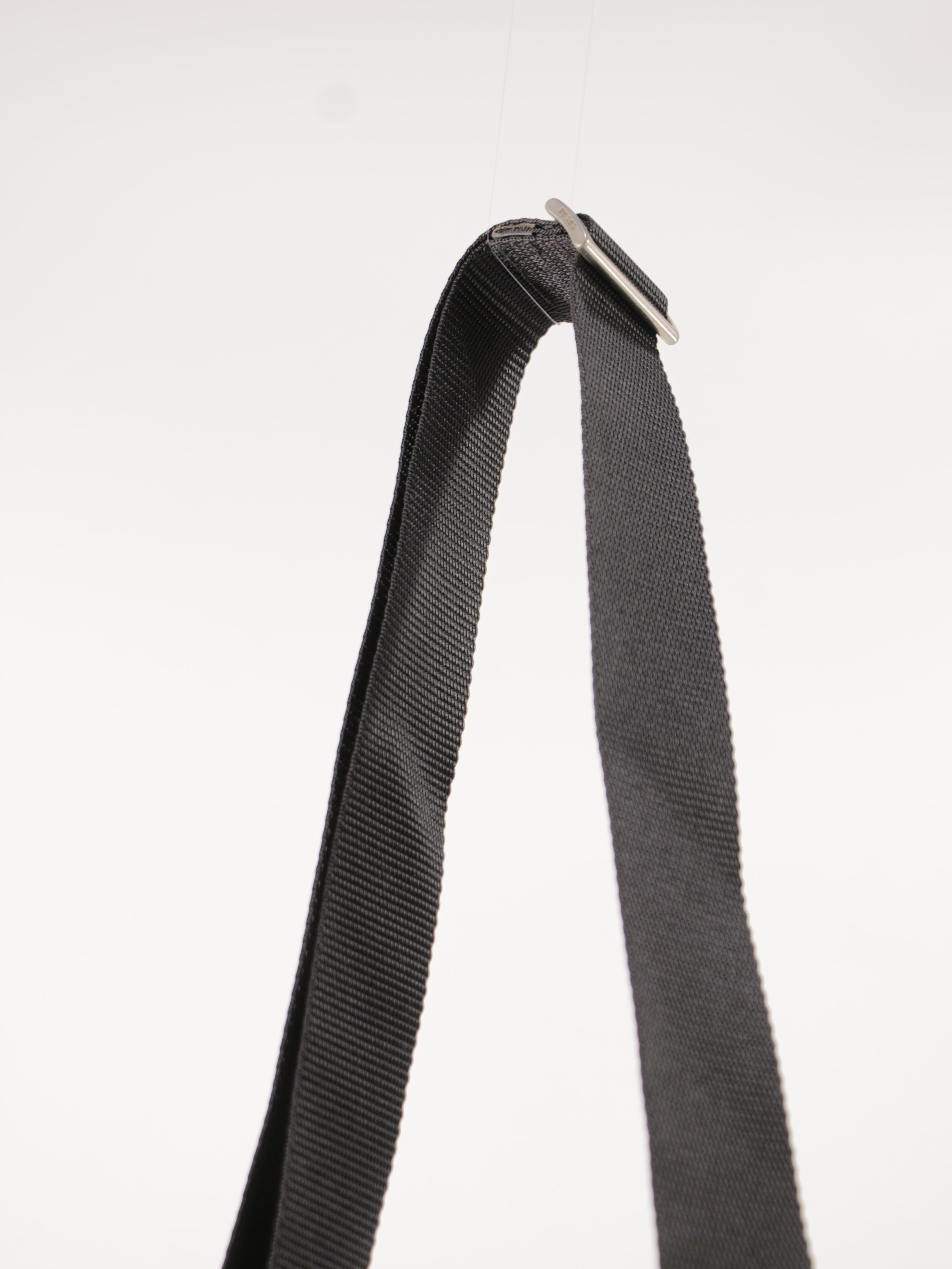Single Buckle Messenger