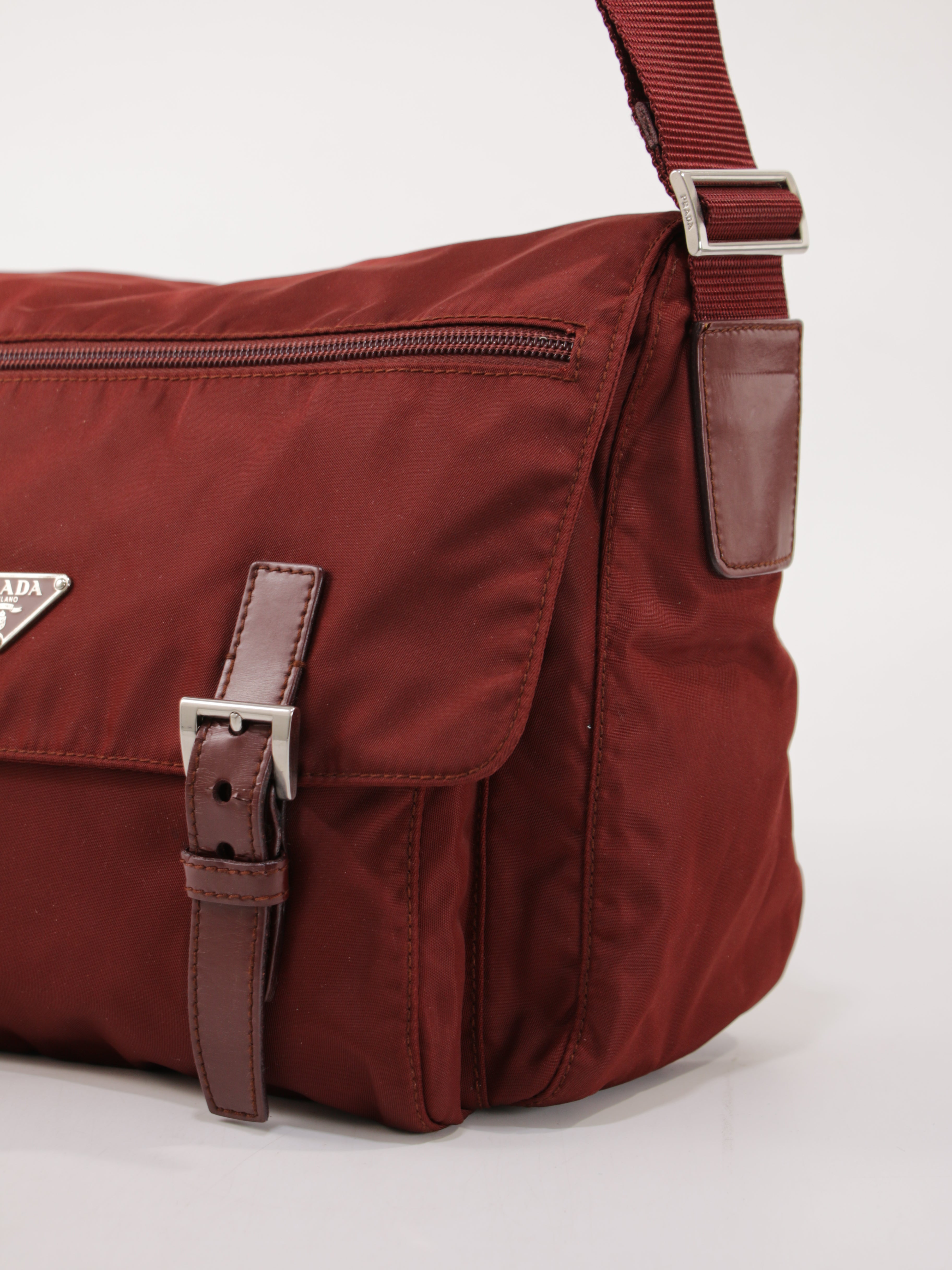 Double Buckle Messenger
