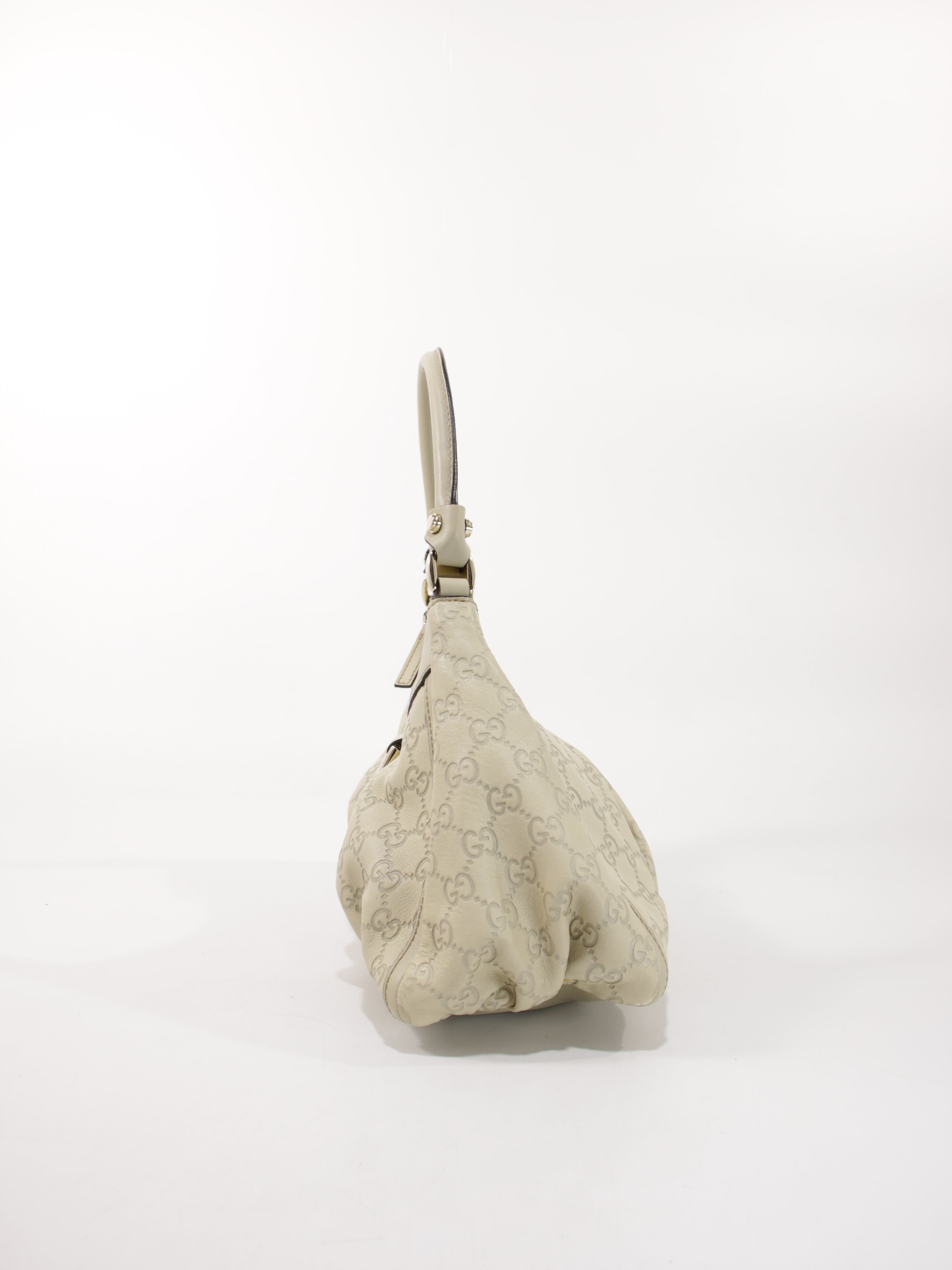 Abbey D-Ring Small