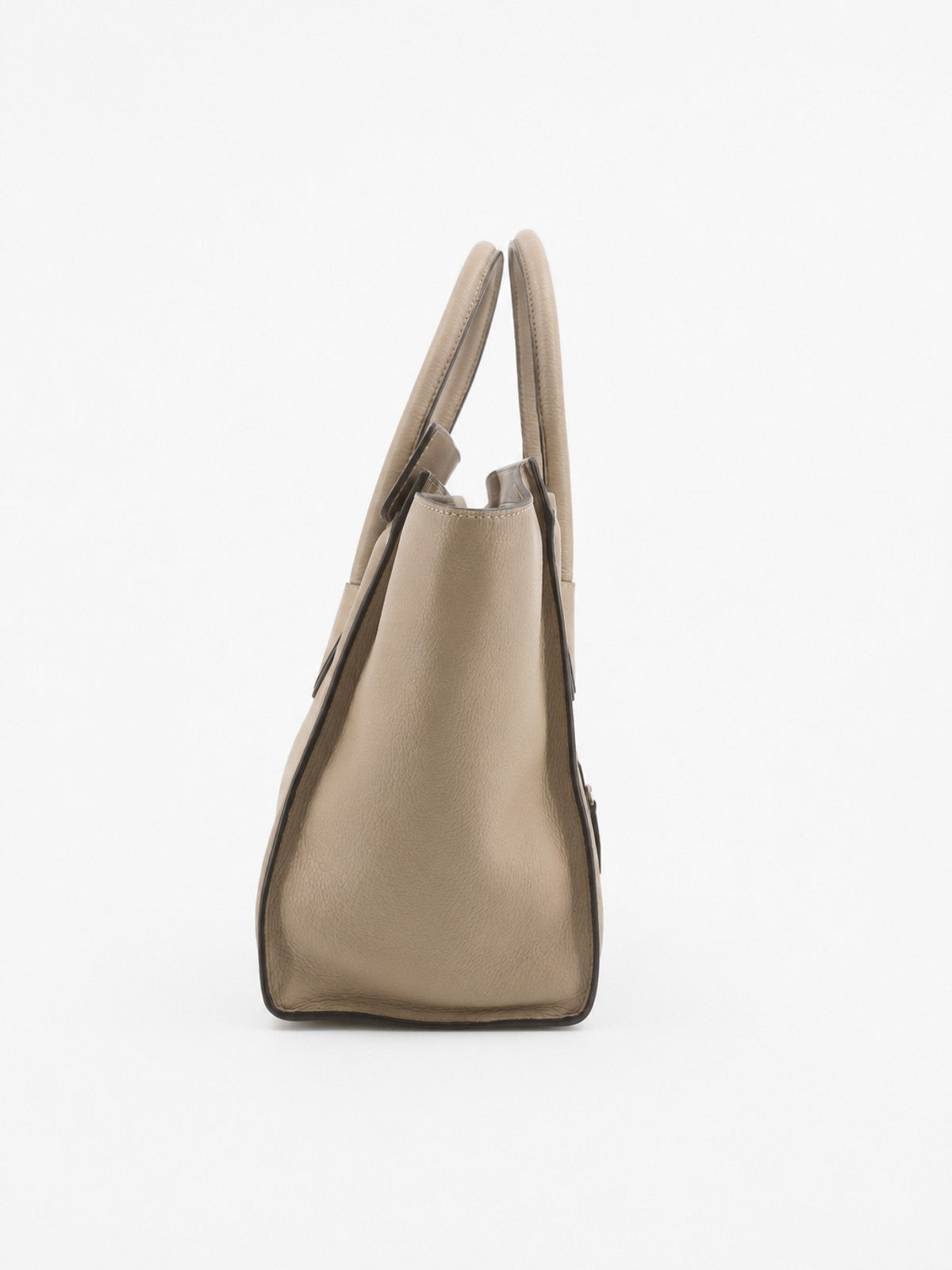 Medium Luggage