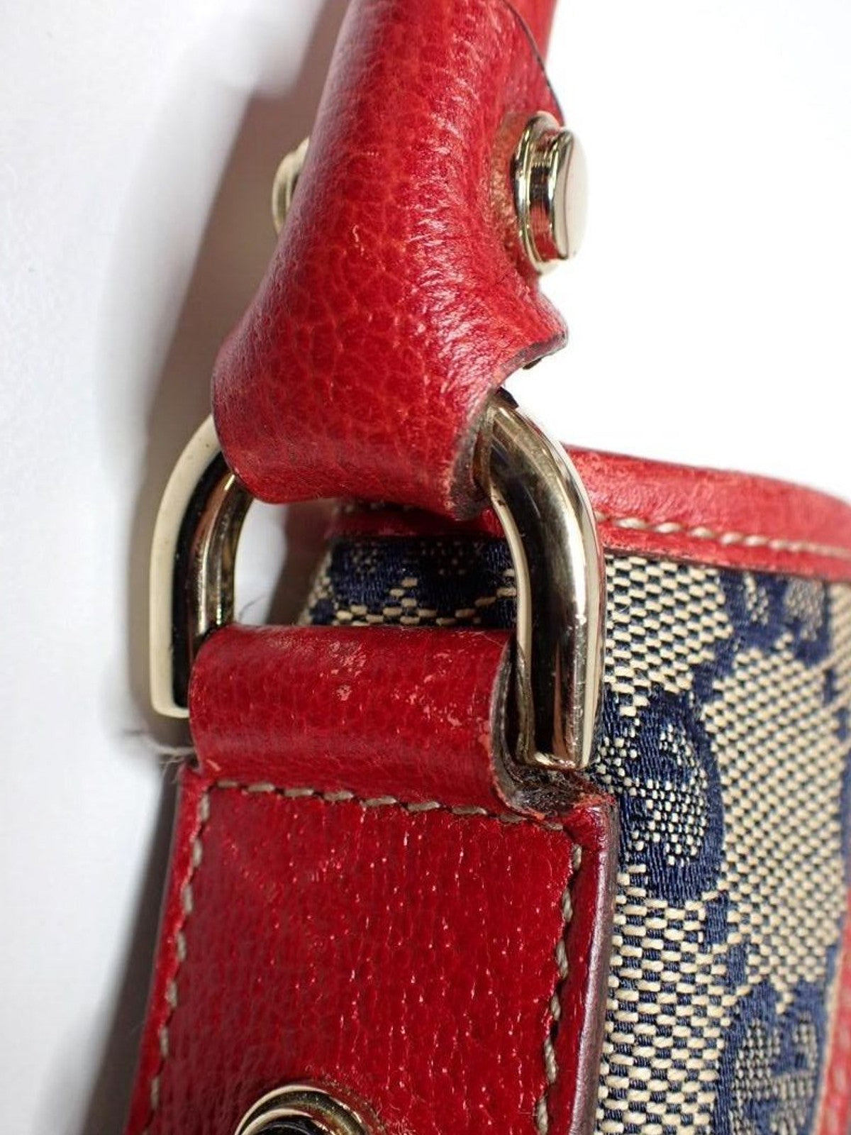 Abbey D-Ring Pochette