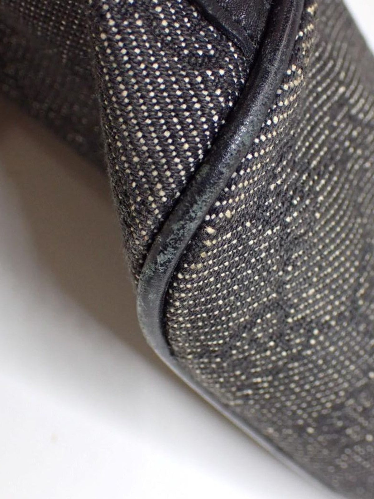 Abbey D-Ring Pochette