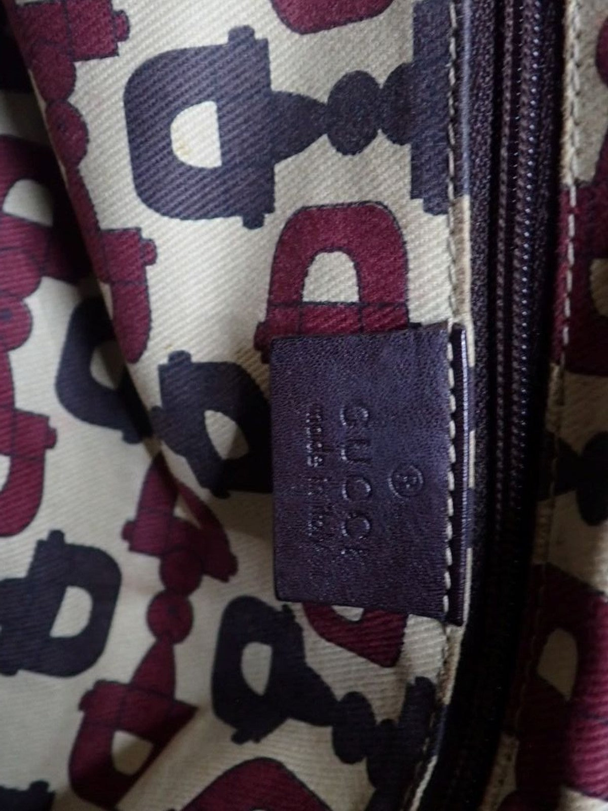 Gucci Abbey D-Ring