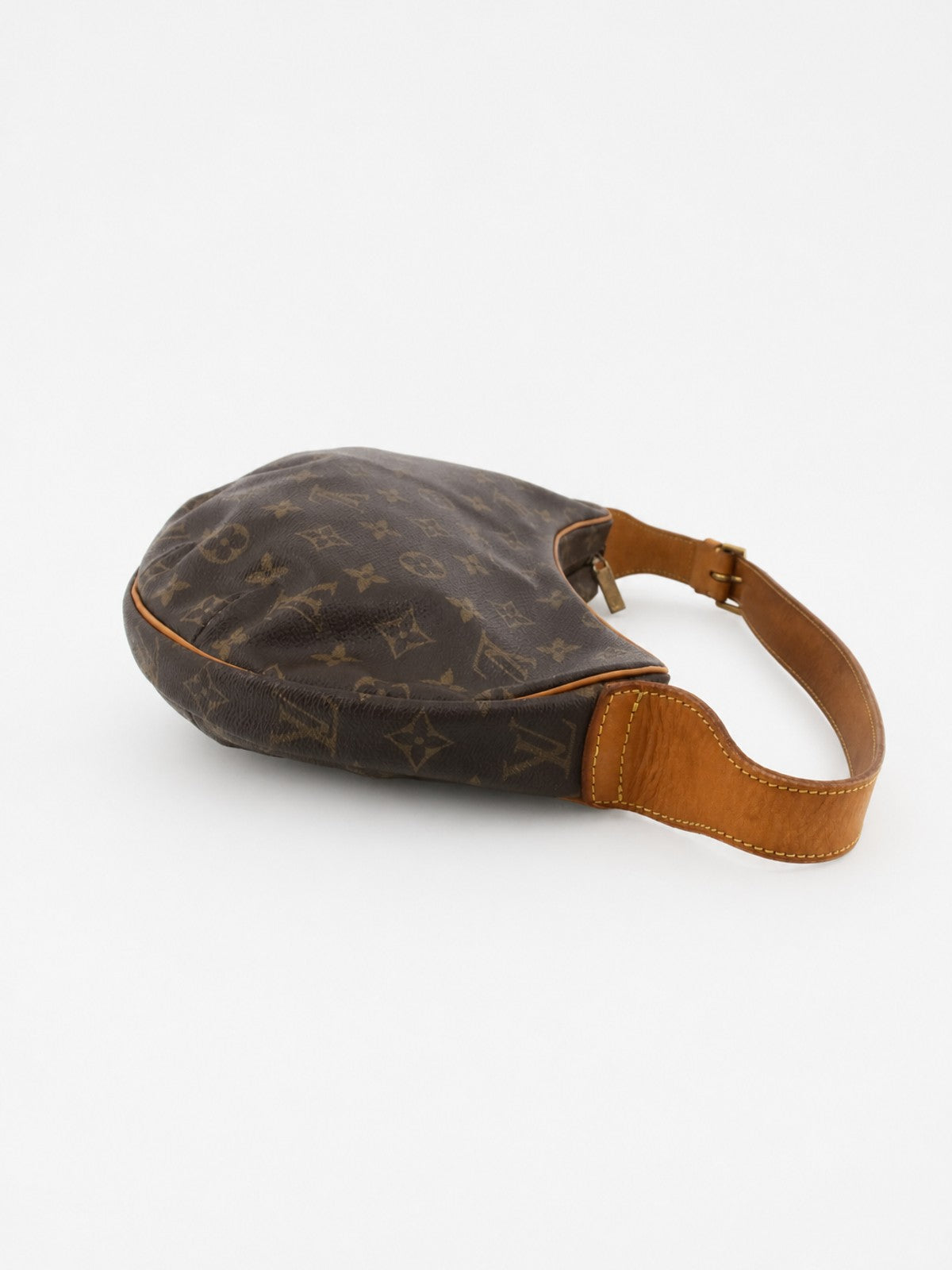 Louis Vuitton Croissant MM