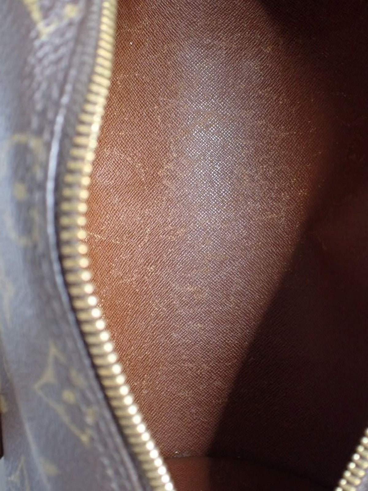 Louis Vuitton Papillon 26