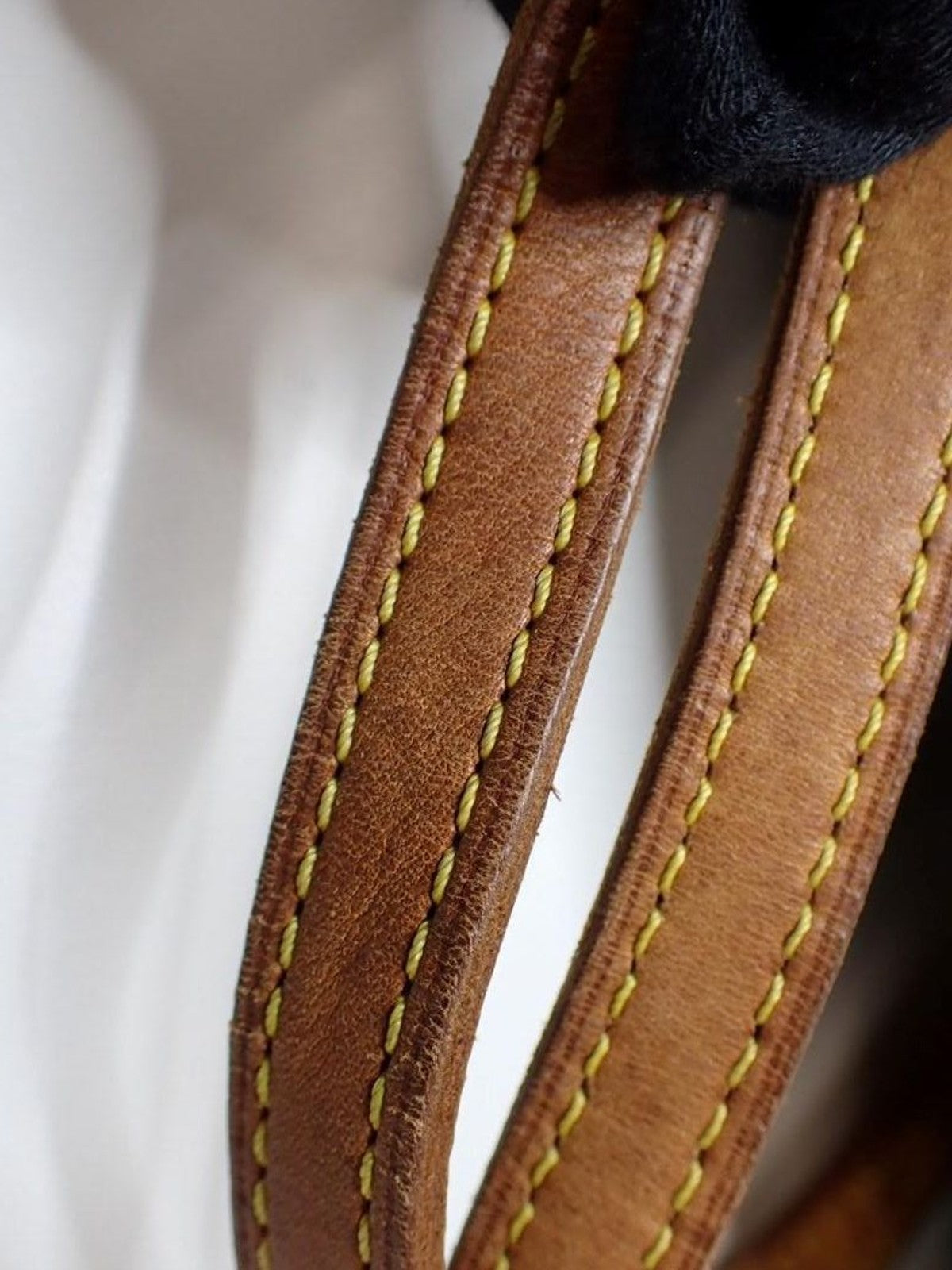 Louis Vuitton Papillon 26