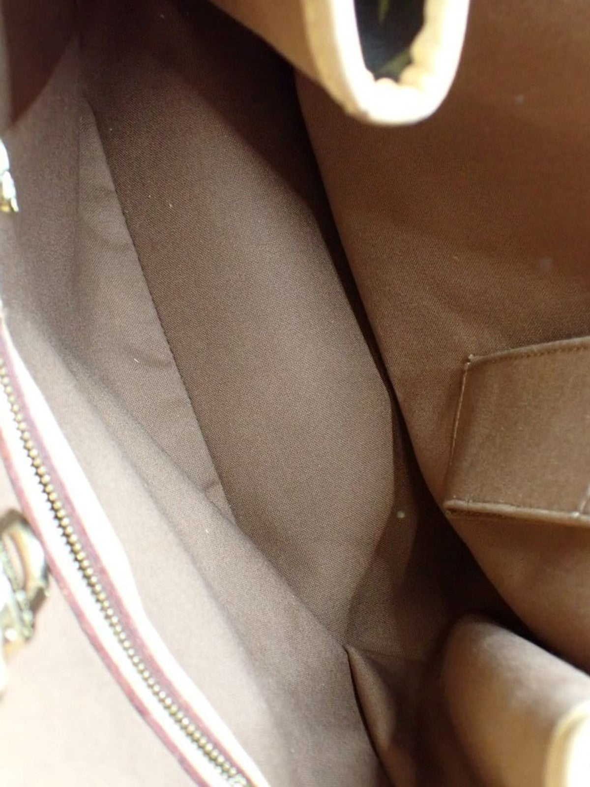 Louis Vuitton Batignolles Vertical MM