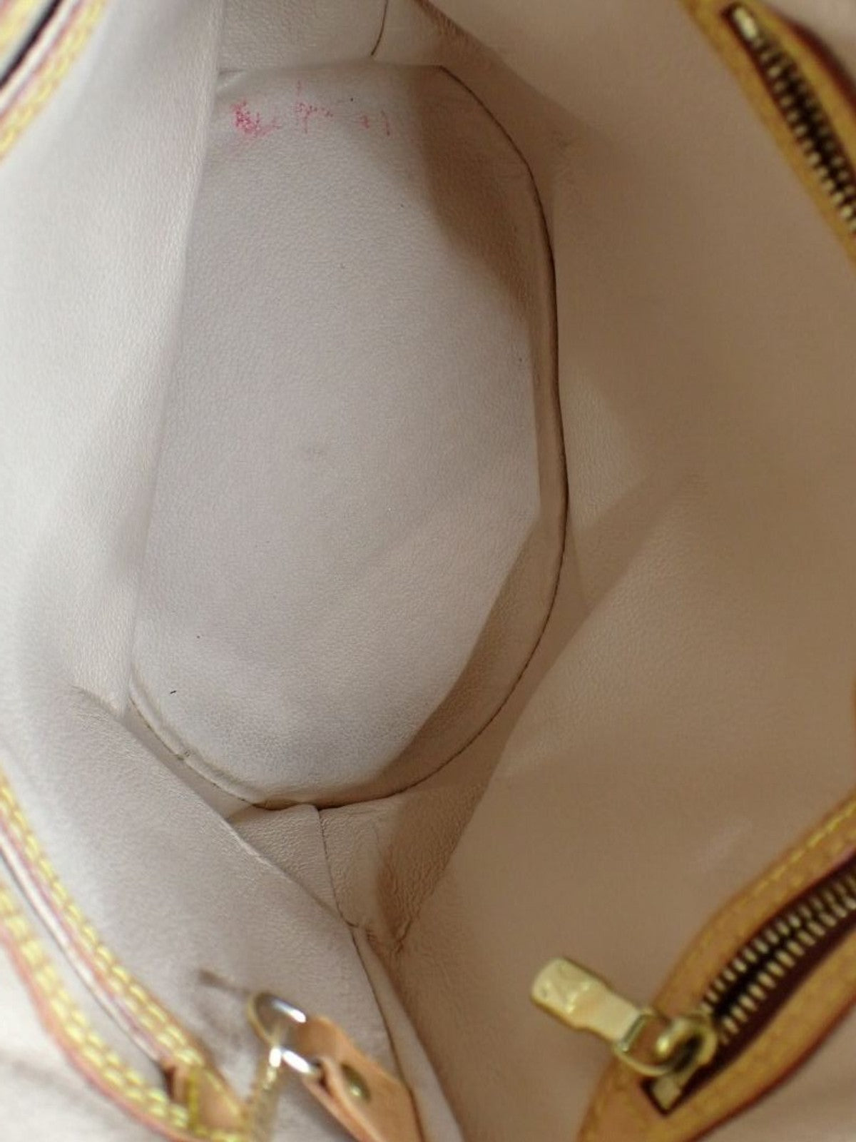 Louis Vuitton Mini Bucket